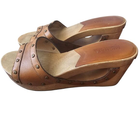MICHAEL Kors Brown Leather Studded Wooden Wedge Mules Clogs Sandals US 8.5M - Picture 1 of 10